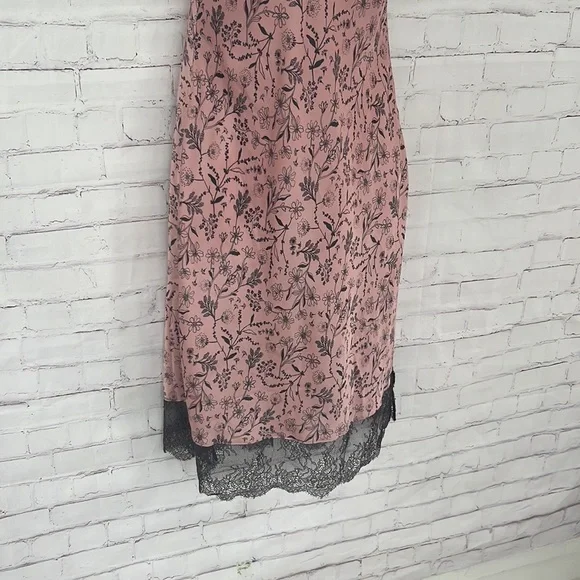 Victoria’s Secret sleepwear lace satin lingerie gown size XS - Picture 10 of 14